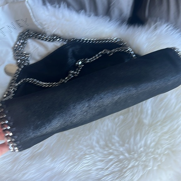 STELLA MCCARTNEY
Black Three-Chain Falabella Tote - Picture 2 of 6